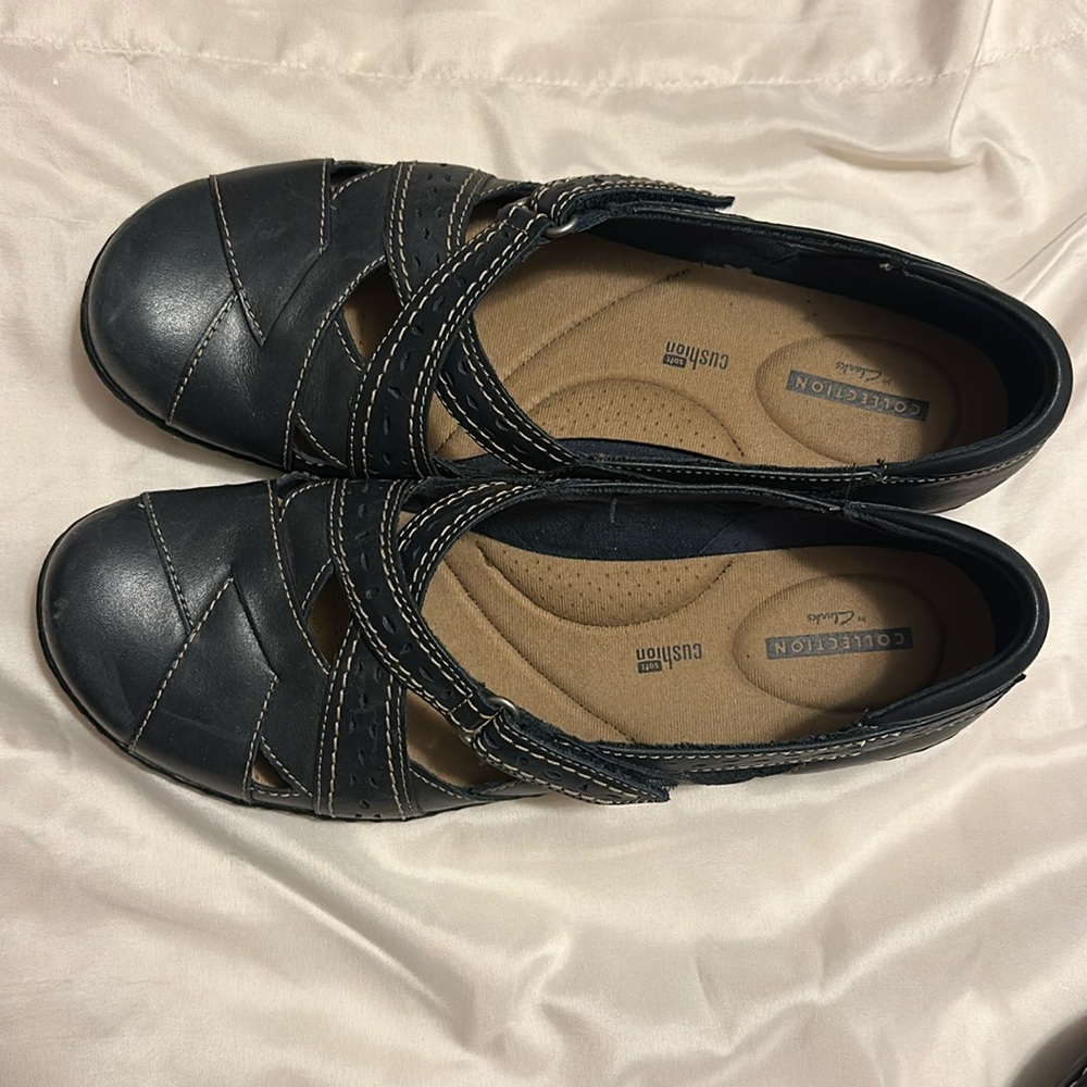 Clark’s like new shoes